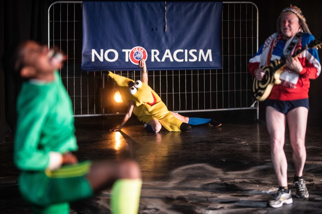 (c) BartGrietens
