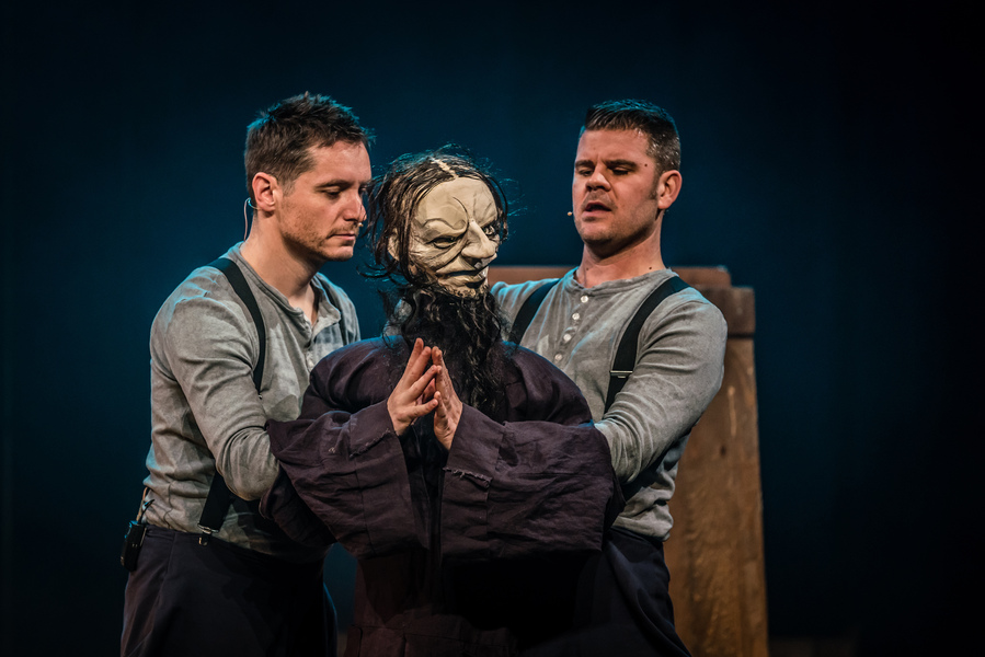 Theater Tieret - Raspoetin  - Danny Wagemans 01